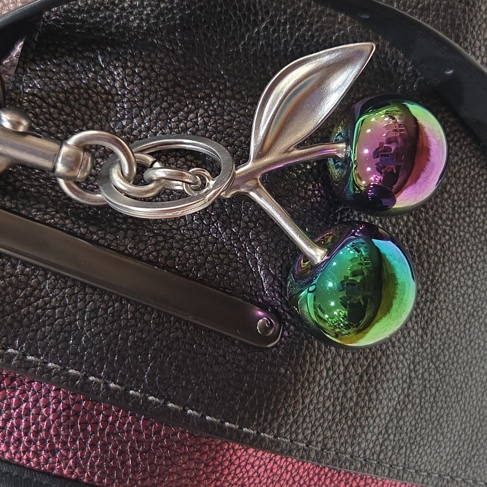 💜🔹️Coach 🔹️Dreamer 36 In Metallic Colorblock Pebble Leather Tote Rare Bag - Picture 14 of 15